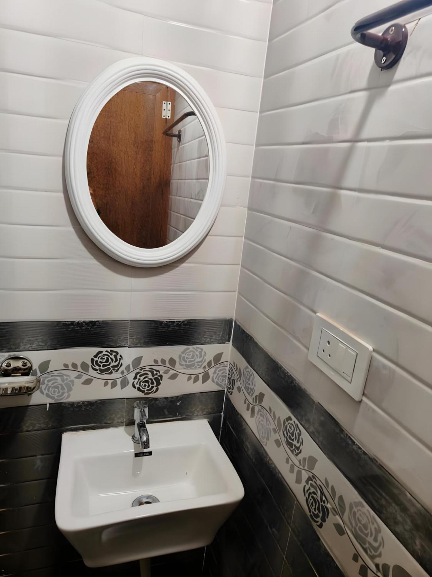 Misty Haven Homestay 马迪凯里 外观 照片